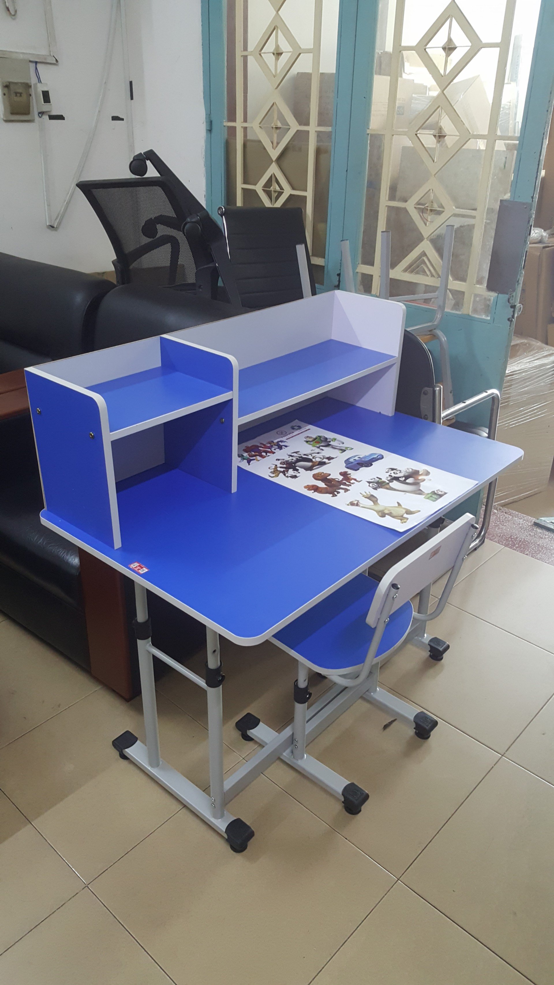 Bàn ghế học sinh liền giá BHS-13-07 màu Xanh